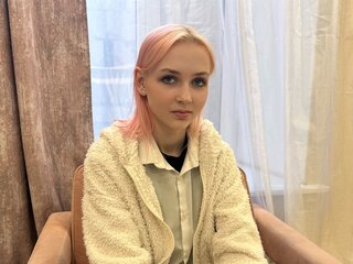 Photos recorded AliceRoosh